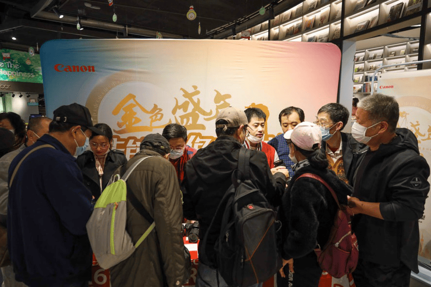 长超100%银发数码摄影进阶为市场掘金新热点龙8long8国际唯一网站客单价过万